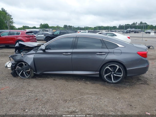 Auction sale of the 2018 Honda Accord Touring 2.0t, vin: 1HGCV2F9XJA028921, lot number: 44962634