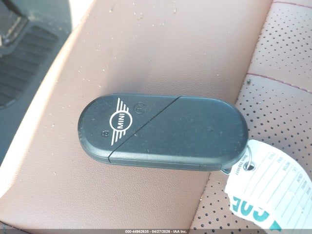 44962635 :رقم المزاد ، WMZ23GA08S7P84364 vin ، 2025 Mini Countryman Cooper S مزاد بيع
