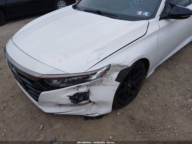 Продажа на аукционе авто 2018 Honda Accord Sport, vin: 1HGCV1F3XJA167954, номер лота: 44962643