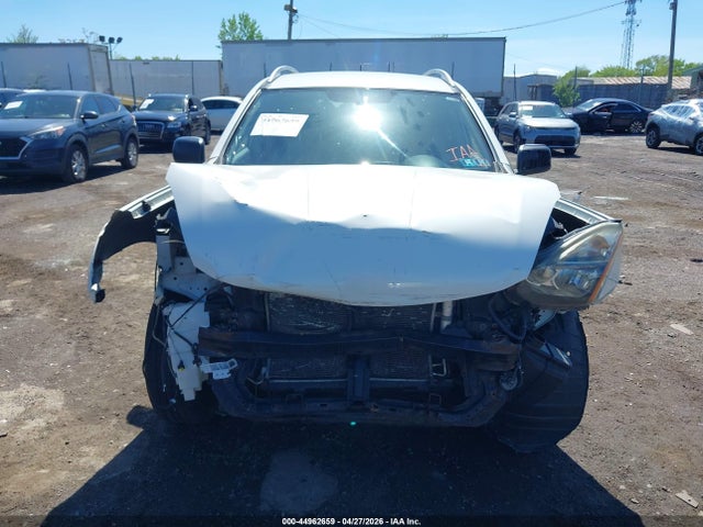 JN8AS5MT4FW158870 Nissan Rogue Select S