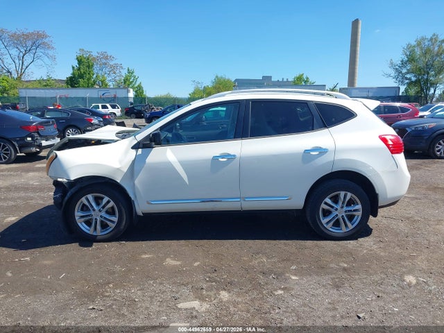 JN8AS5MT4FW158870 Nissan Rogue Select S