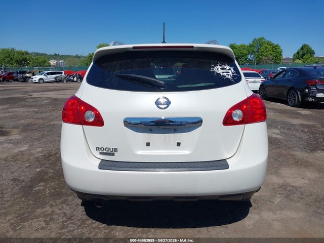JN8AS5MT4FW158870 Nissan Rogue Select S