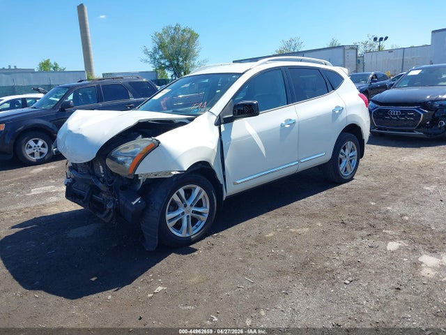 JN8AS5MT4FW158870 Nissan Rogue Select S