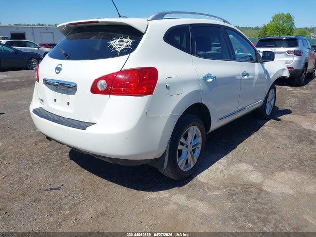 JN8AS5MT4FW158870 Nissan Rogue Select S