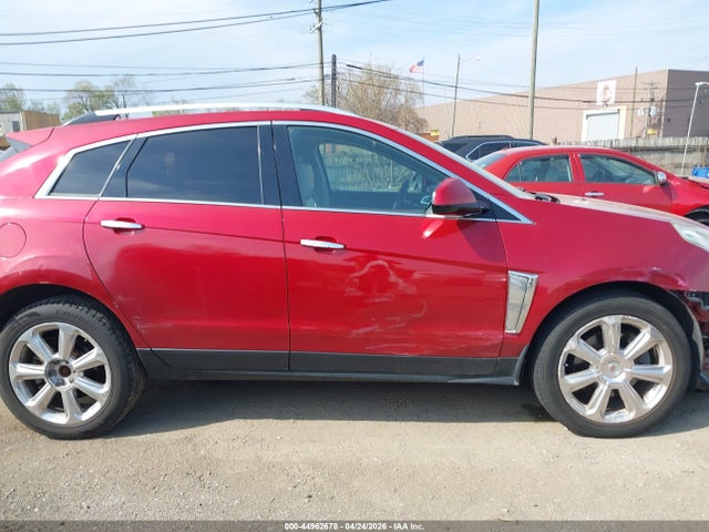 44962678 :رقم المزاد ، 3GYFNFE3XFS527587 vin ، 2015 Cadillac Srx Performance Collection مزاد بيع