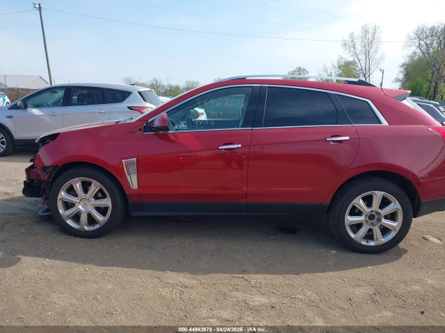 44962678 :رقم المزاد ، 3GYFNFE3XFS527587 vin ، 2015 Cadillac Srx Performance Collection مزاد بيع