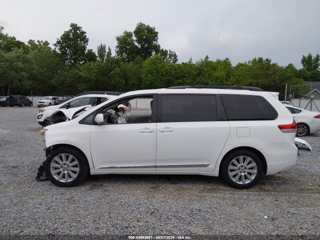 44962691 :رقم المزاد ، 5TDDK3DC0BS020329 vin ، 2011 Toyota Sienna Xle مزاد بيع