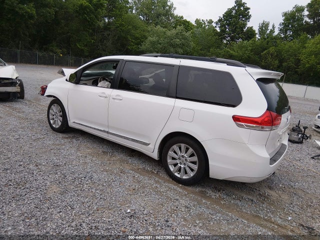 44962691 :رقم المزاد ، 5TDDK3DC0BS020329 vin ، 2011 Toyota Sienna Xle مزاد بيع
