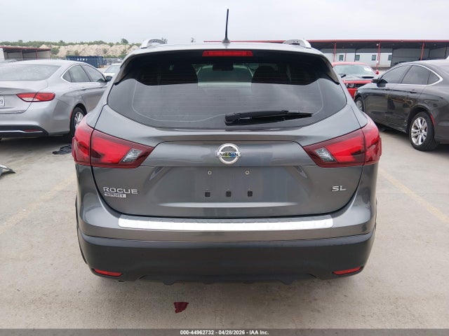 JN1BJ1CP2JW158197 Nissan Rogue Sport Sl
