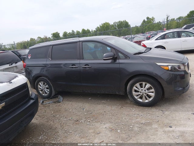 2017 Kia Sedona Lx მანქანა იყიდება აუქციონზე, vin: KNDMB5C19H6283780, აუქციონის ნომერი: 44962736