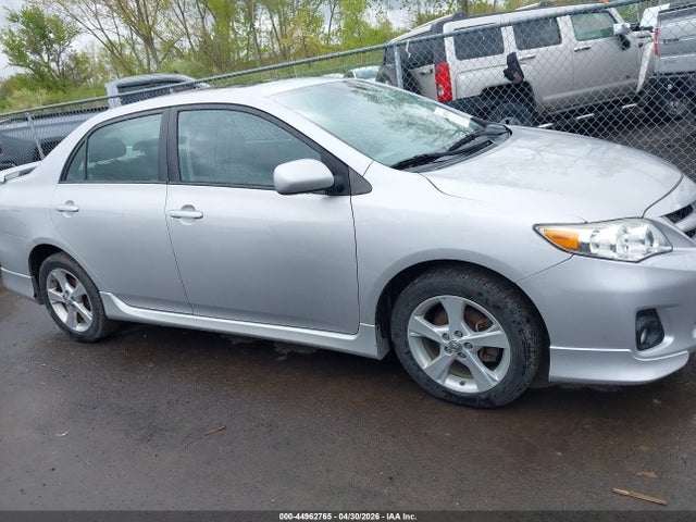 44962765 :رقم المزاد ، 2T1BU4EE9CC884345 vin ، 2012 Toyota Corolla S مزاد بيع