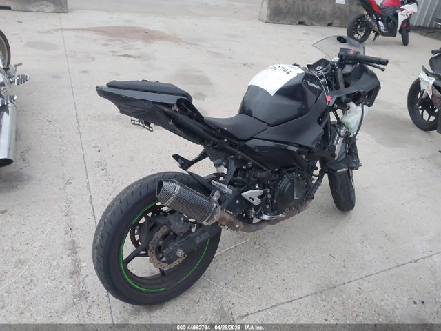 Kawasaki EX400 2022 JKAEXKG11NDAF8722 Image 11