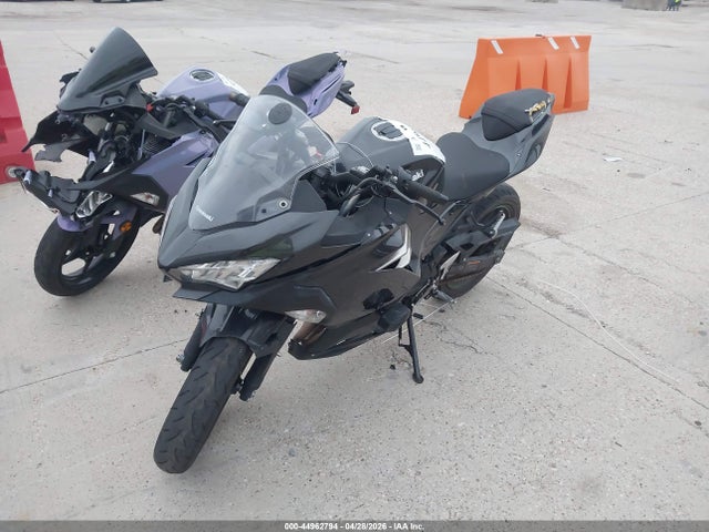 Kawasaki EX400 2022 JKAEXKG11NDAF8722 Image 12