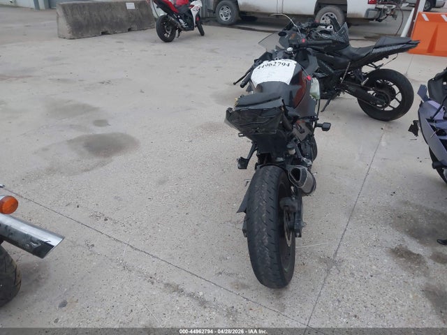 Kawasaki EX400 2022 JKAEXKG11NDAF8722 Image 6
