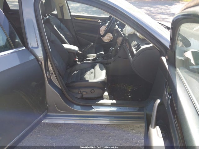Продаж на аукціоні авто 2014 Volkswagen Passat 3.6l V6 Sel Premium, vin: 1VWCM7A39EC037327, номер лоту: 44962802