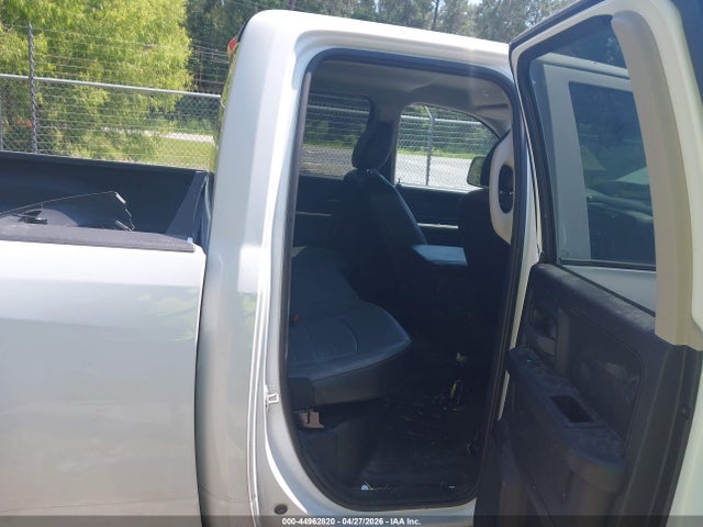 1C6RR7FG1PS590404 RAM 1500 Classic Tradesman 4x4 6&#039;4 Box