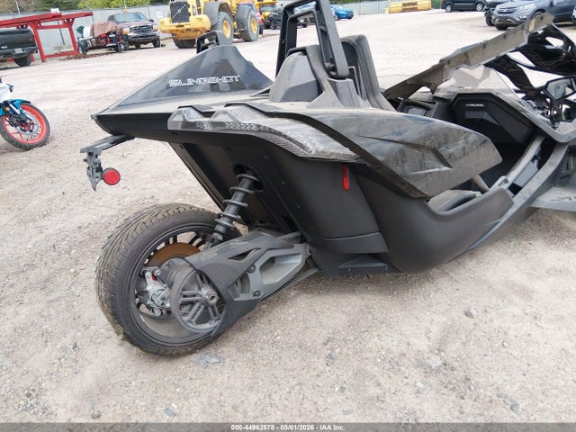 Polaris Slingshot 2018 57XAASFA3J8125369 Image 4