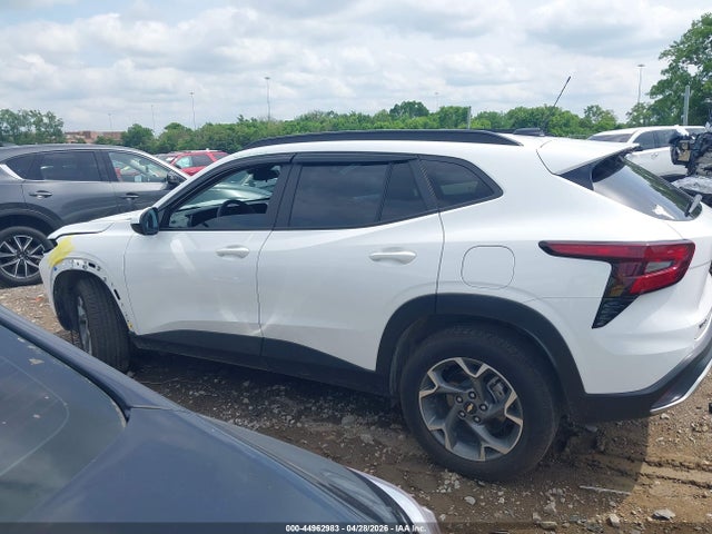 KL77LHE20RC109923 Chevrolet Trax Fwd Lt