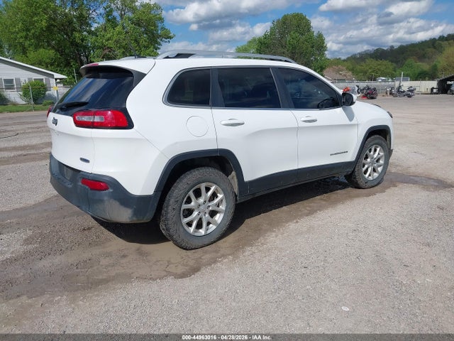 Продажа на аукционе авто 2015 Jeep Cherokee Latitude, vin: 1C4PJMCB3FW679879, номер лота: 44963016