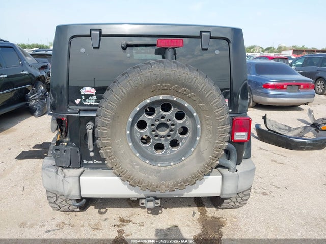 44963046 :رقم المزاد ، 1C4HJWEG5EL104658 vin ، 2014 Jeep Wrangler Unlimited Sahara مزاد بيع
