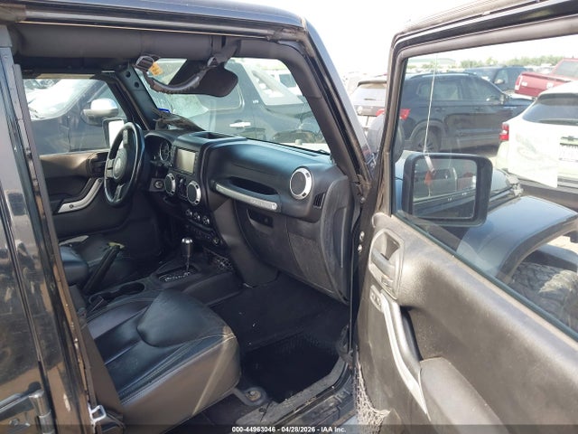 44963046 :رقم المزاد ، 1C4HJWEG5EL104658 vin ، 2014 Jeep Wrangler Unlimited Sahara مزاد بيع