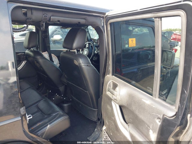 44963046 :رقم المزاد ، 1C4HJWEG5EL104658 vin ، 2014 Jeep Wrangler Unlimited Sahara مزاد بيع