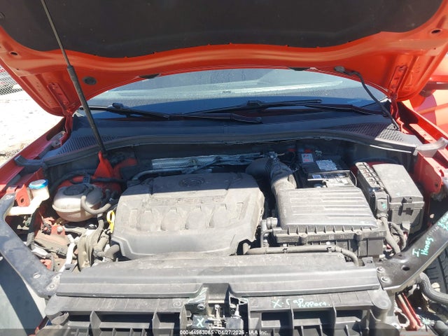3VV2B7AX5JM024530 Volkswagen Tiguan 2.0t Se/2.0t Sel