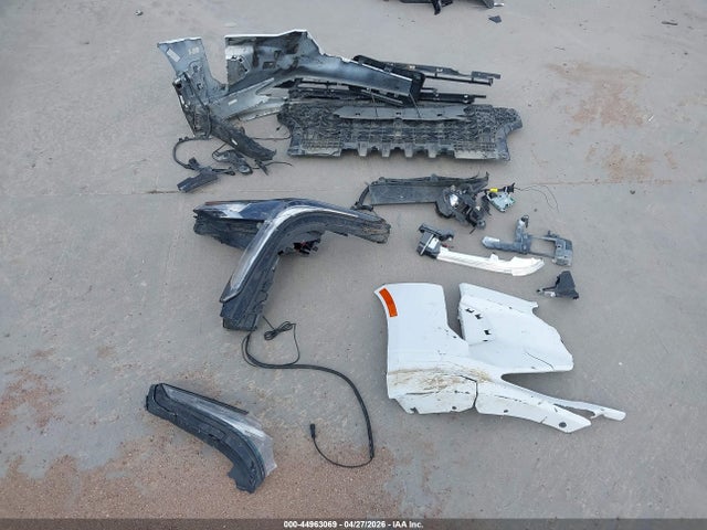 44963069 :رقم المزاد ، 1G6DA5RK1M0133052 vin ، 2021 Cadillac Ct4 Luxury مزاد بيع