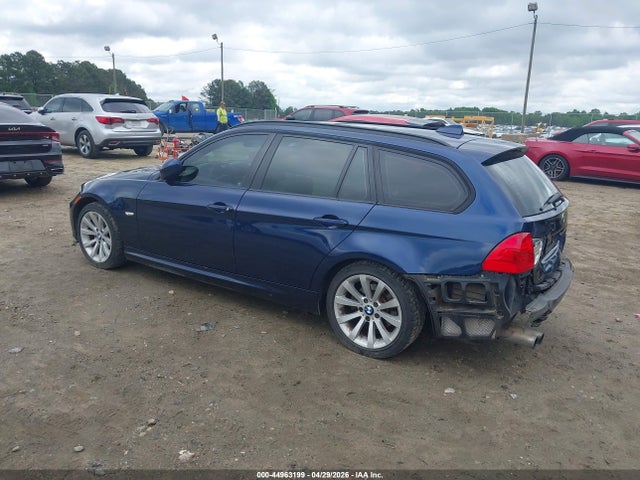 44963199 :رقم المزاد ، WBAUT9C51BA191541 vin ، 2011 Bmw 328i مزاد بيع