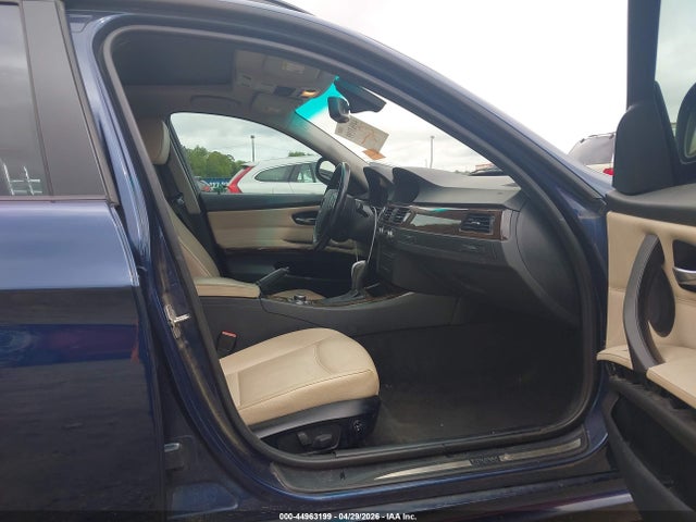 44963199 :رقم المزاد ، WBAUT9C51BA191541 vin ، 2011 Bmw 328i مزاد بيع