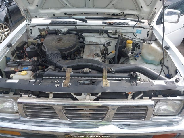 1996 Nissan Truck Xe მანქანა იყიდება აუქციონზე, vin: 1N6SD11S7TC329555, აუქციონის ნომერი: 44963220