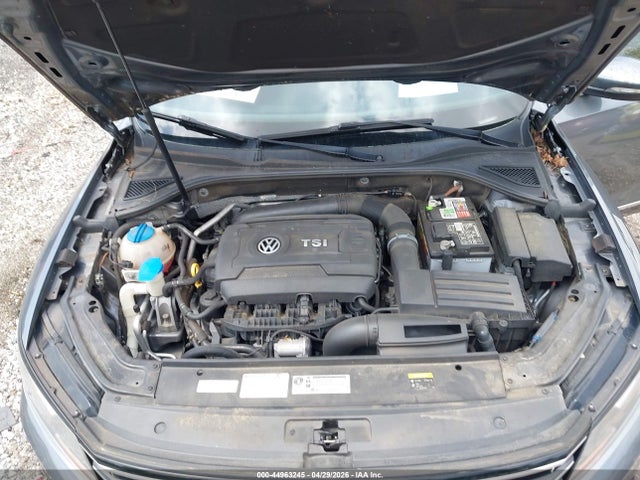 2017 Volkswagen Passat 1.8t Se მანქანა იყიდება აუქციონზე, vin: 1VWBT7A38HC060908, აუქციონის ნომერი: 44963245