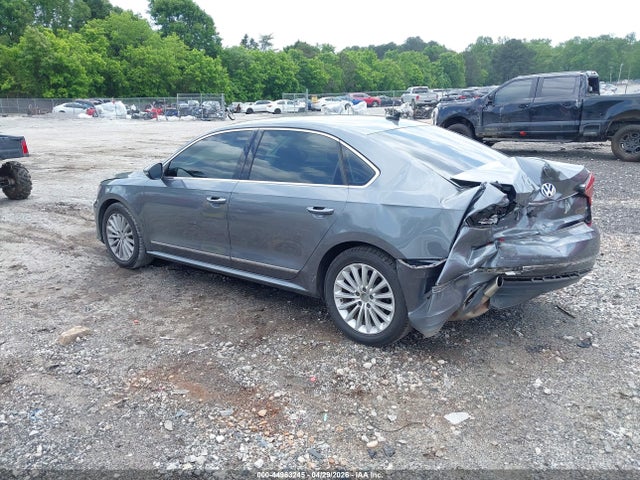 2017 Volkswagen Passat 1.8t Se მანქანა იყიდება აუქციონზე, vin: 1VWBT7A38HC060908, აუქციონის ნომერი: 44963245