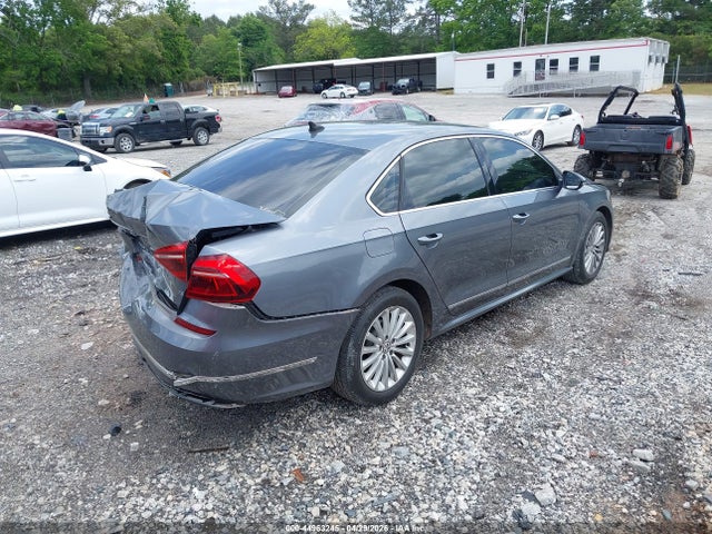 2017 Volkswagen Passat 1.8t Se მანქანა იყიდება აუქციონზე, vin: 1VWBT7A38HC060908, აუქციონის ნომერი: 44963245