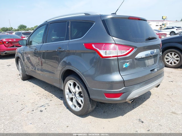44963283 :رقم المزاد ، 1FMCU0J92FUB93229 vin ، 2015 Ford Escape Titanium مزاد بيع