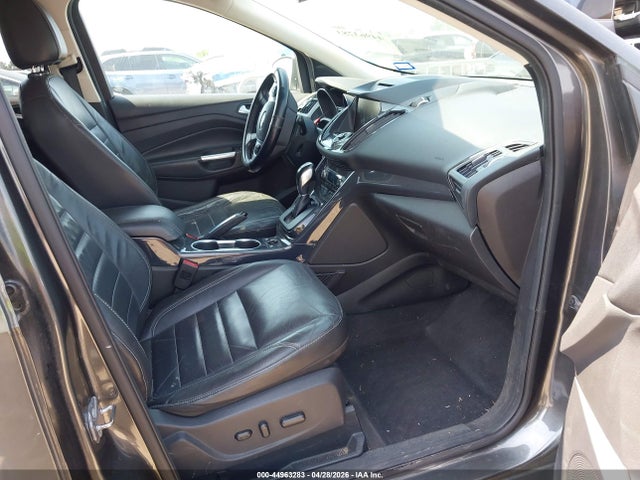 44963283 :رقم المزاد ، 1FMCU0J92FUB93229 vin ، 2015 Ford Escape Titanium مزاد بيع