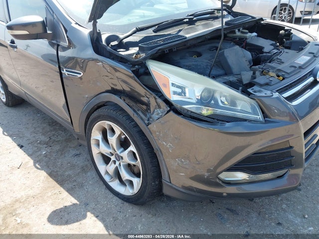 44963283 :رقم المزاد ، 1FMCU0J92FUB93229 vin ، 2015 Ford Escape Titanium مزاد بيع