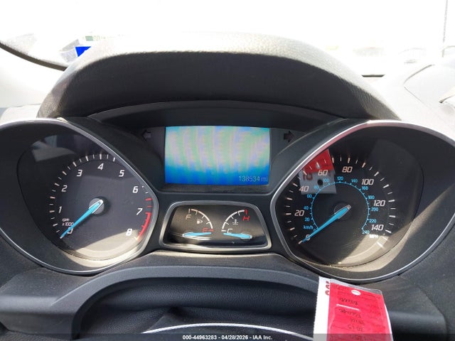 44963283 :رقم المزاد ، 1FMCU0J92FUB93229 vin ، 2015 Ford Escape Titanium مزاد بيع