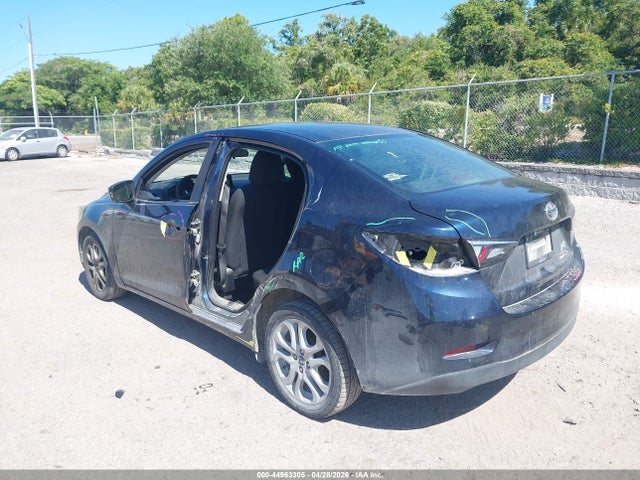 Продажа на аукционе авто 2017 Toyota Yaris Ia, vin: 3MYDLBYV1HY195842, номер лота: 44963305