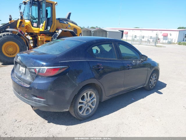 Продажа на аукционе авто 2017 Toyota Yaris Ia, vin: 3MYDLBYV1HY195842, номер лота: 44963305