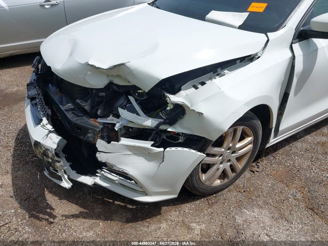 Aukcja sprzedaży 2018 Volkswagen Jetta 1.4t S, vin: 3VW2B7AJ8JM213342, numer aukcji: 44963347