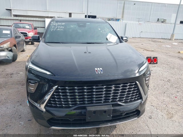 44963365 :رقم المزاد ، 5GAERCKS1TJ105058 vin ، 2026 Buick Enclave Avenir Fwd مزاد بيع