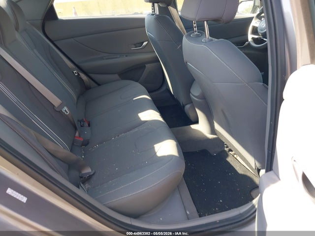 44963382 :رقم المزاد ، KMHLM4AG6PU618037 vin ، 2023 Hyundai Elantra Sel مزاد بيع
