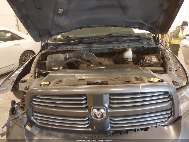 44963406 :رقم المزاد ، 1C6RR7UT4FS533905 vin ، 2015 Ram 1500 Sport مزاد بيع