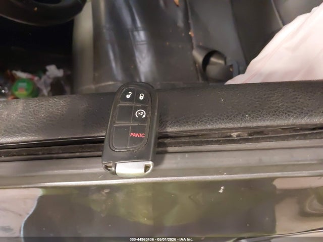 44963406 :رقم المزاد ، 1C6RR7UT4FS533905 vin ، 2015 Ram 1500 Sport مزاد بيع