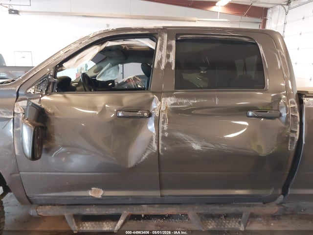 44963406 :رقم المزاد ، 1C6RR7UT4FS533905 vin ، 2015 Ram 1500 Sport مزاد بيع