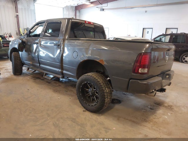 44963406 :رقم المزاد ، 1C6RR7UT4FS533905 vin ، 2015 Ram 1500 Sport مزاد بيع