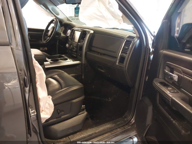 44963406 :رقم المزاد ، 1C6RR7UT4FS533905 vin ، 2015 Ram 1500 Sport مزاد بيع