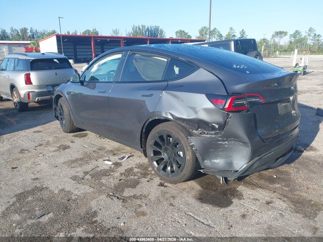 Продаж на аукціоні авто 2023 Tesla Model Y Awd/long Range Dual Motor All-wheel Drive, vin: 7SAYGDEE1PA107919, номер лоту: 44963408