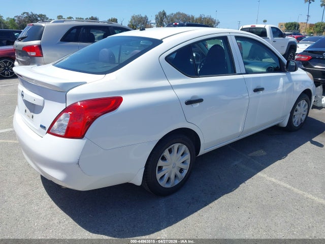 3N1CN7AP4EL818721 Nissan Versa 1.6 S+